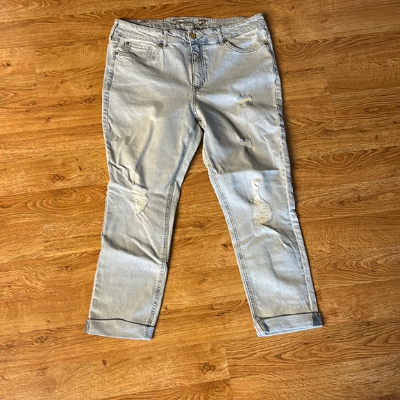 Women’s Seven7 Slim Fit Weekend Jeans - Picture 5 of 10